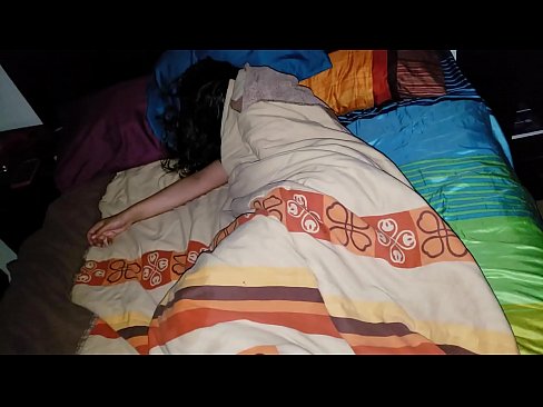 ❤️ Figliastro che rimprovera la sua giovane matrigna mentre lei dorme ❤❌ Pornoal it.porno24-7.ru ❌❤